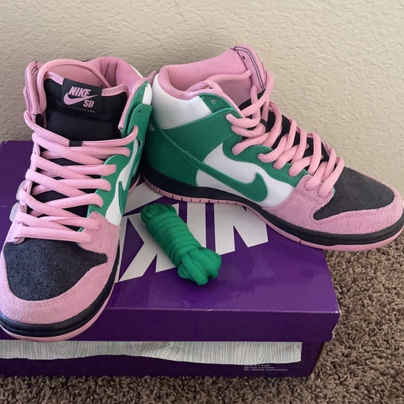 Nike SB DUNK - Picture 2 of 4